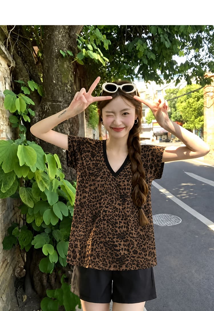 질량 선물 물품 2026 신제품 출산 착용 여름 드레스 세트 반팔 레오파드 무늬 맨위 반바지 여름 투피스 세트 상세 이미지 17