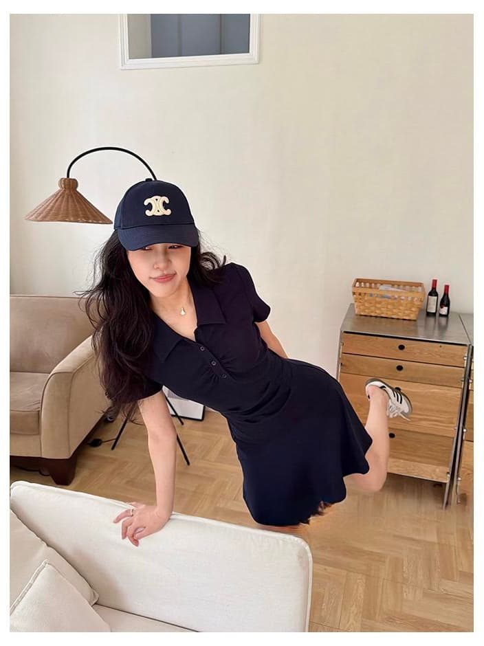 느슨함 치마 단색 핫걸 미니멀리즘 품격 허리 수축 POLO 칼라 캐주얼 프로 피부 슬림해 보이는 드레스 상세 이미지 3