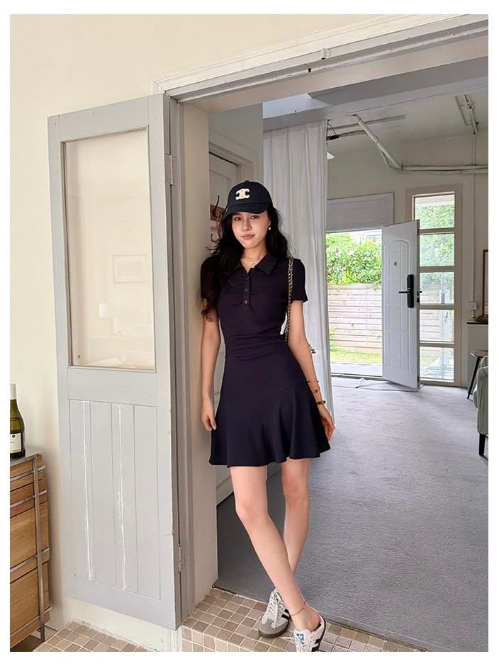 느슨함 치마 단색 핫걸 미니멀리즘 품격 허리 수축 POLO 칼라 캐주얼 프로 피부 슬림해 보이는 드레스 상세 이미지 15