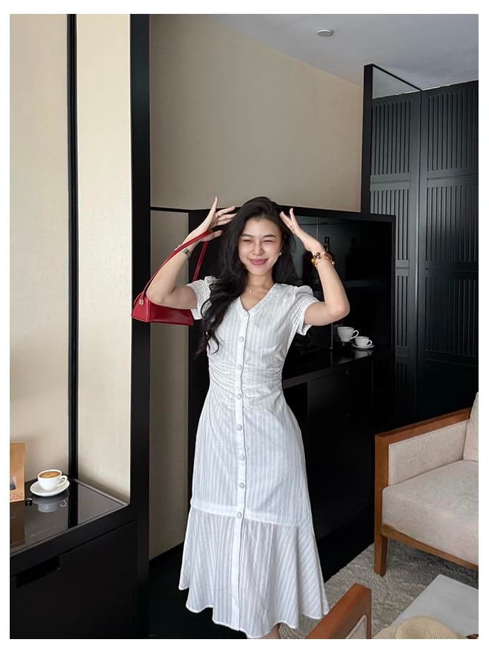 흰 치마 남자 여름 프랑스식 낭만주의 바람 V넥 프릴 치마 품격 슬림해 보이는 허리 수축 드레스 상세 이미지 7