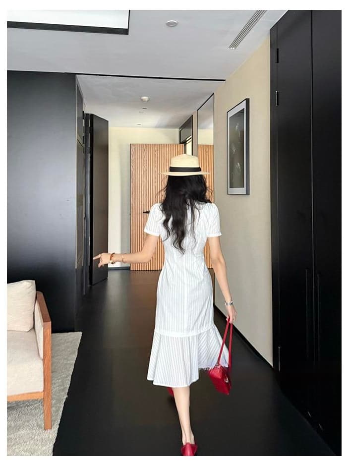 흰 치마 남자 여름 프랑스식 낭만주의 바람 V넥 프릴 치마 품격 슬림해 보이는 허리 수축 드레스 상세 이미지 8