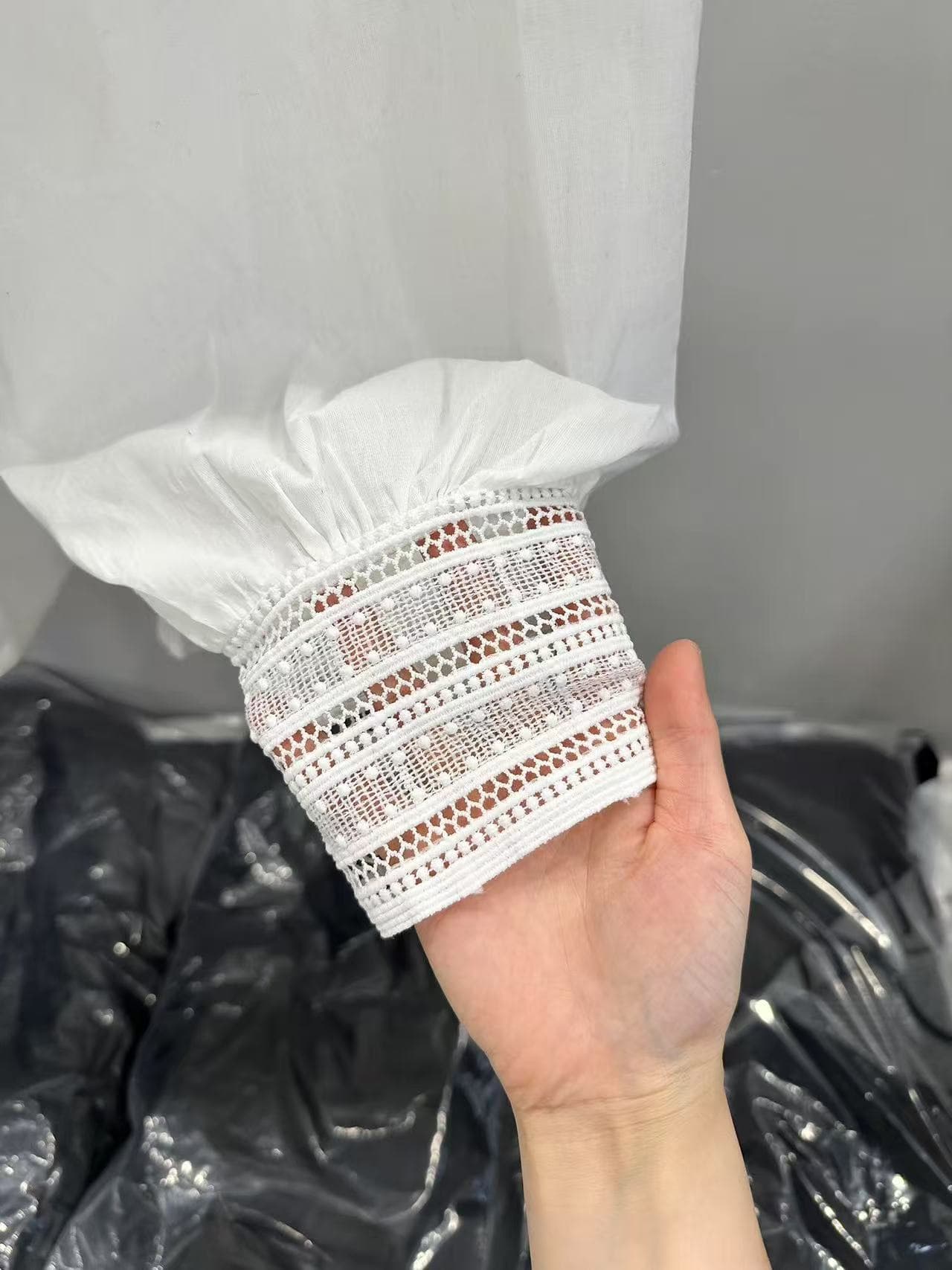 한 부서 고급 센스 레이스 레이스 고급 순수 린넨 긴팔 라운드 넥 여성 셔츠 조기 가을 품격 작은 셔츠 맨위 상세 이미지 9