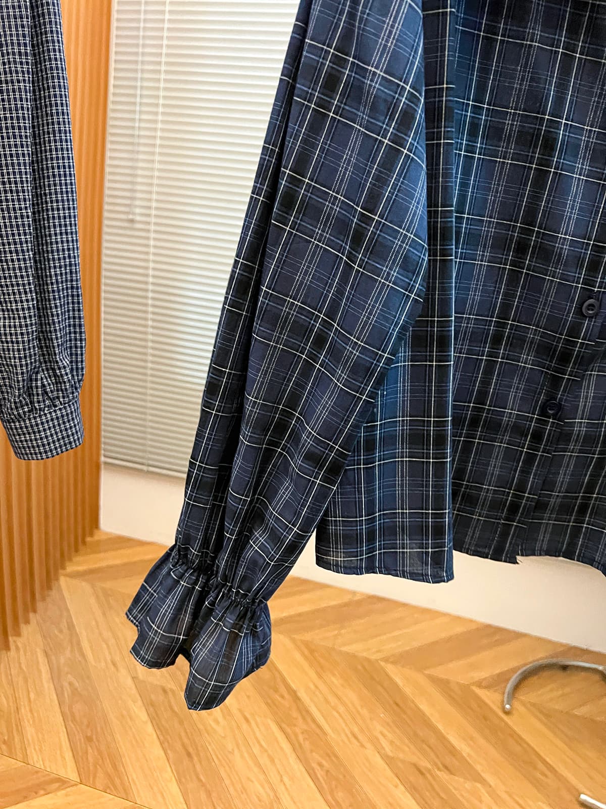 자이언트 잘 생긴 ~ 중 레트로 체크무늬 한 부서 착용 가져 가라. 오프숄더 프릴 칼라 긴팔 여성 셔츠 조기 가을 작은 셔츠 맨위 상세 이미지 5