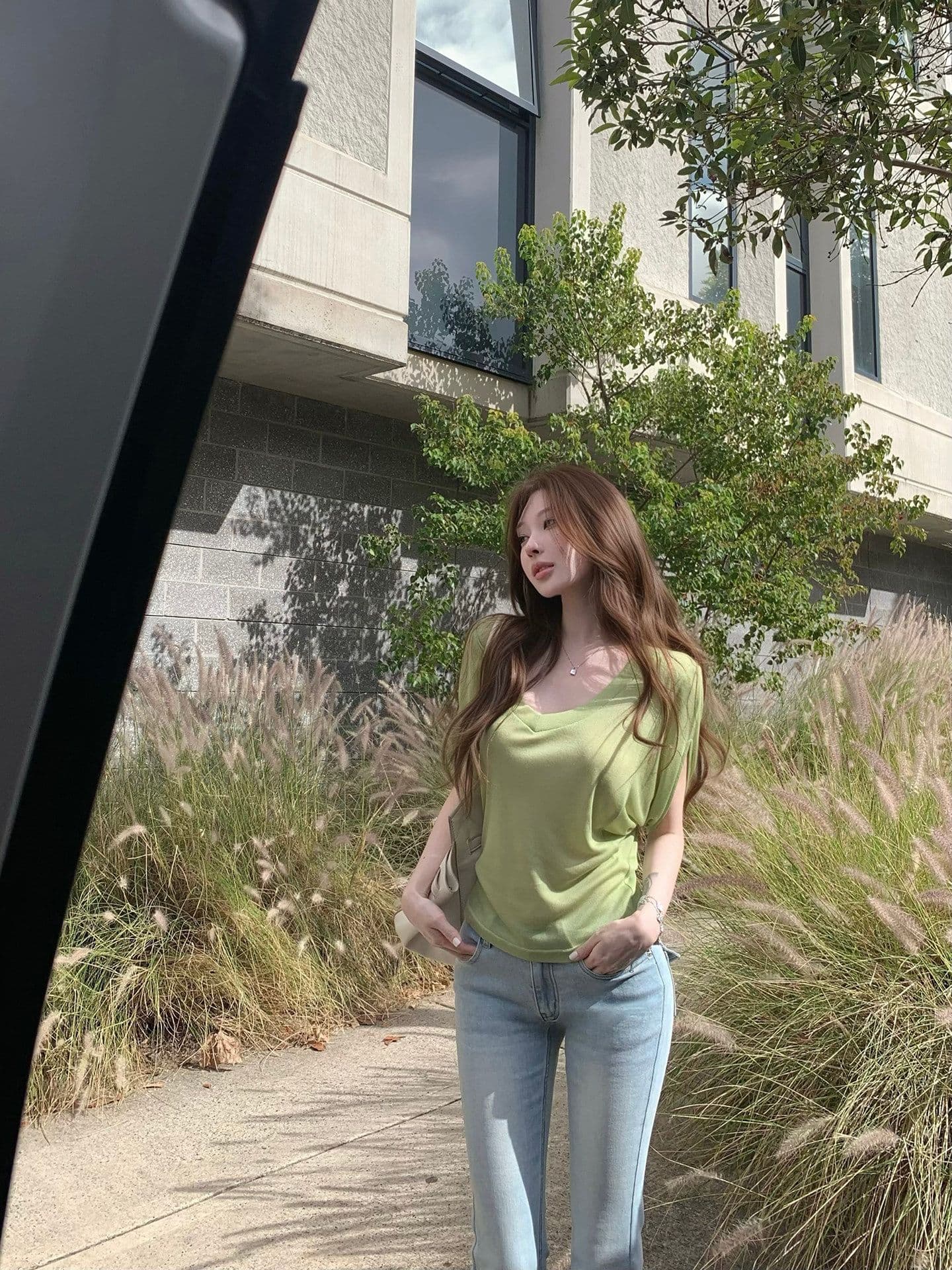 라이 경기 서울 작은 대중 순수한 욕망 분위기 센스 배트윙 소매 티셔츠 여름 새로운 녹색 루즈핏 슬림해 보이는 V넥 핫걸 맨위 이미지 3