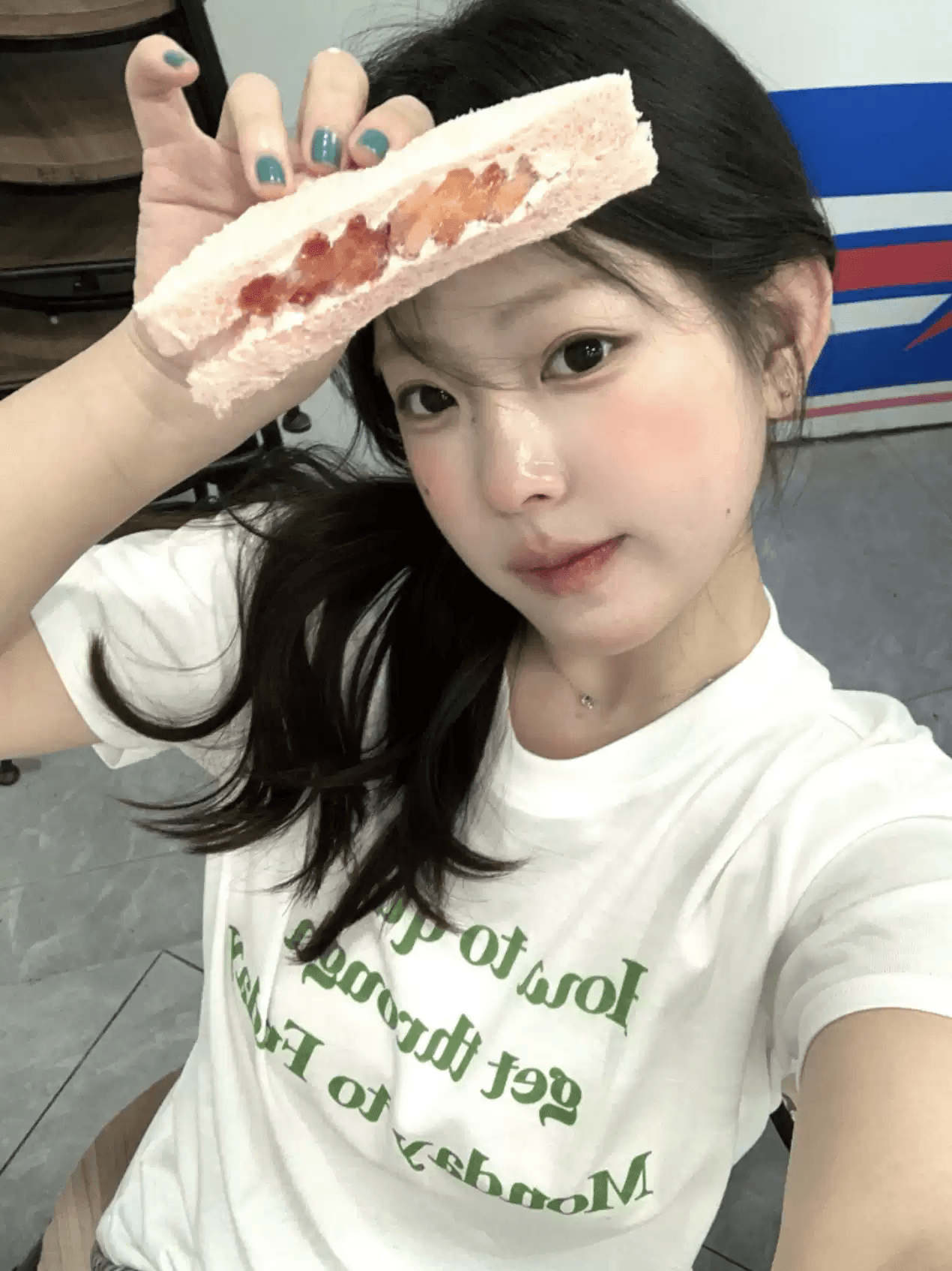 순면 40 220 그램 92 면 8 암모니아 Lun 한국 스타일 새로운 긍정적 인 어깨 반팔 티셔츠 여성 프린트 핫걸 맨위 이미지 3