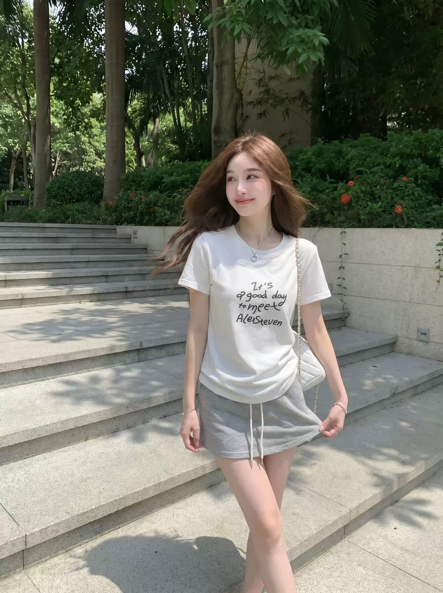순면 40 220 그램 92 면 8 암모니아 Lun 한국 스타일 새로운 긍정적 인 어깨 반팔 티셔츠 여성 프린트 핫걸 맨위 이미지 3