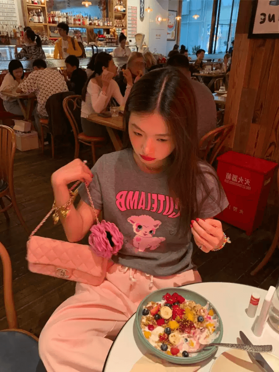 순면 40 220 그램 92 면 8 암모니아 Lun 한국 스타일 새로운 긍정적 인 어깨 반팔 티셔츠 여성 프린트 몸매 가꾸기 핫걸 맨위 상세 이미지 4