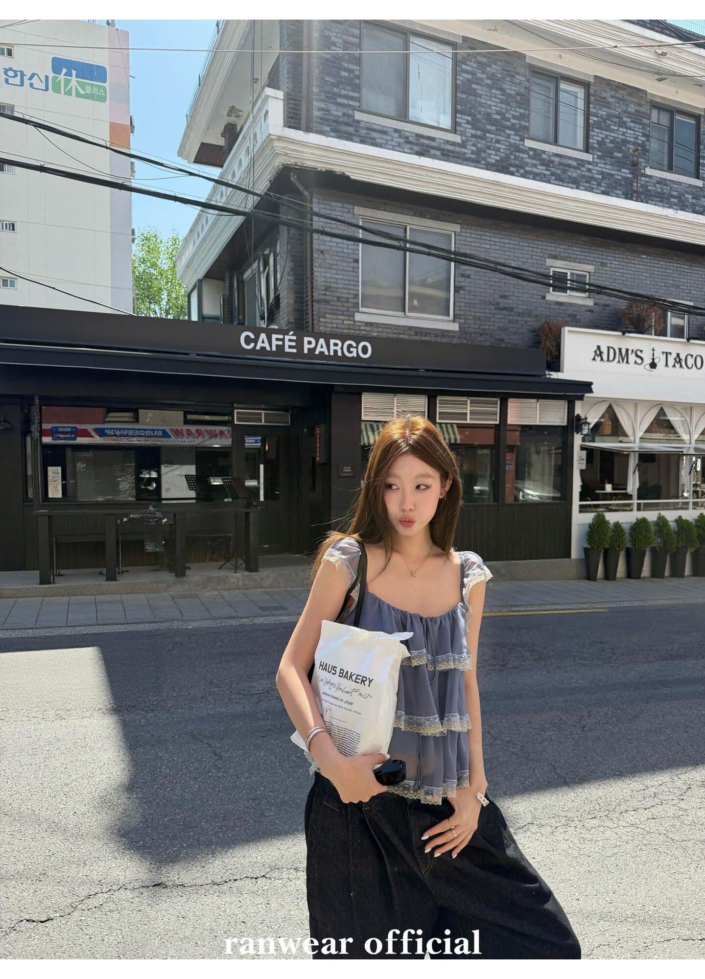 작은 대중 디자인 센스 빛 럭셔리 철자 레이스 패치워크 레이스 광장 칼라 요정 가스 작은 날다 소매 반팔 맨위 여성 여름 티셔츠 상세 이미지 7