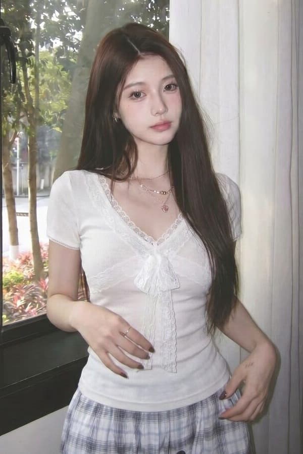 한국 스타일 핫걸 V넥 레이스 나비 매듭 레이스 낮은 네크라인 펌프 로프 순수한 욕망 몸매 가꾸기 t 여성 이미지 4
