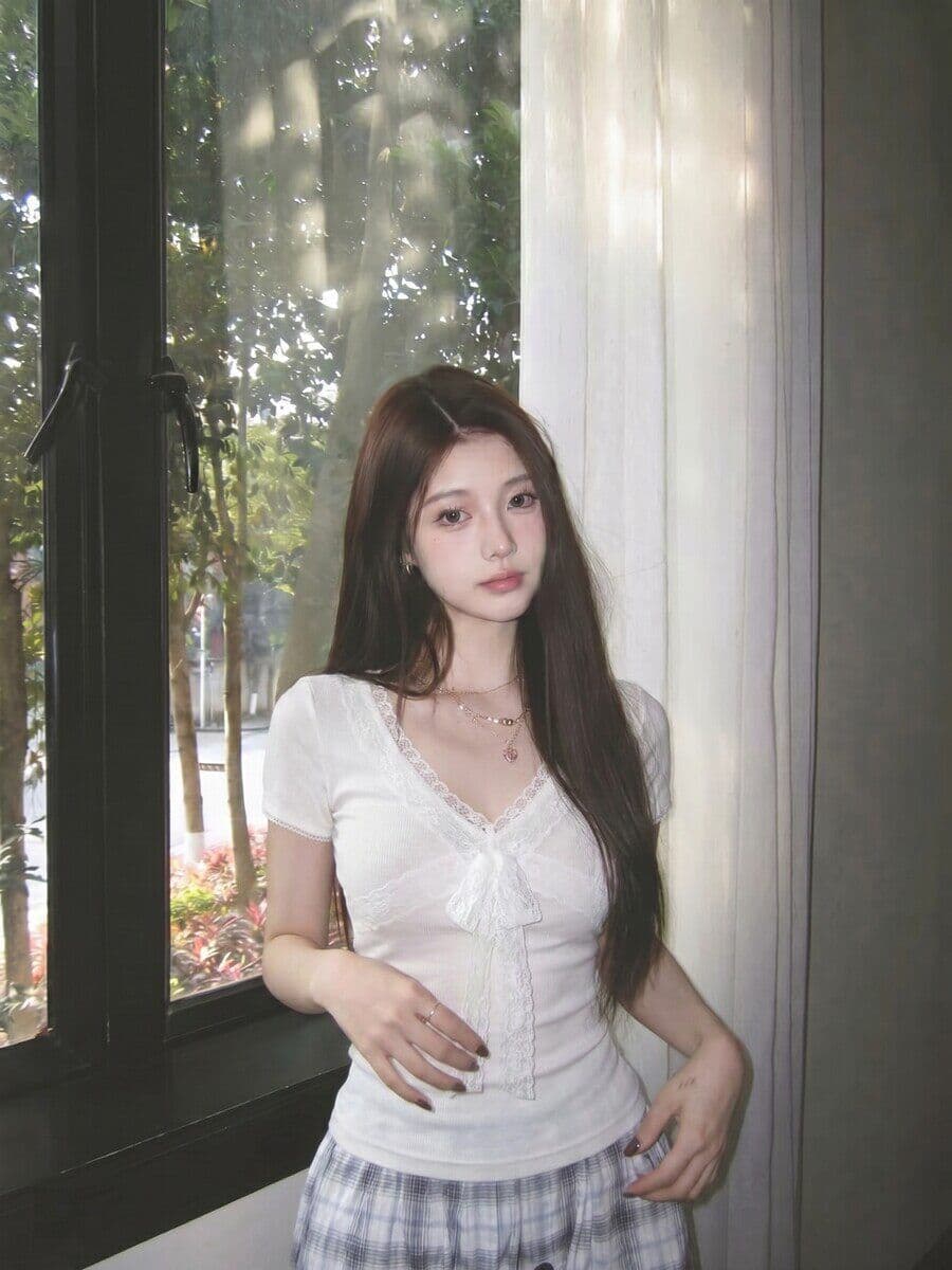 한국 스타일 핫걸 V넥 레이스 나비 매듭 레이스 낮은 네크라인 펌프 로프 순수한 욕망 몸매 가꾸기 t 여성 상세 이미지 2