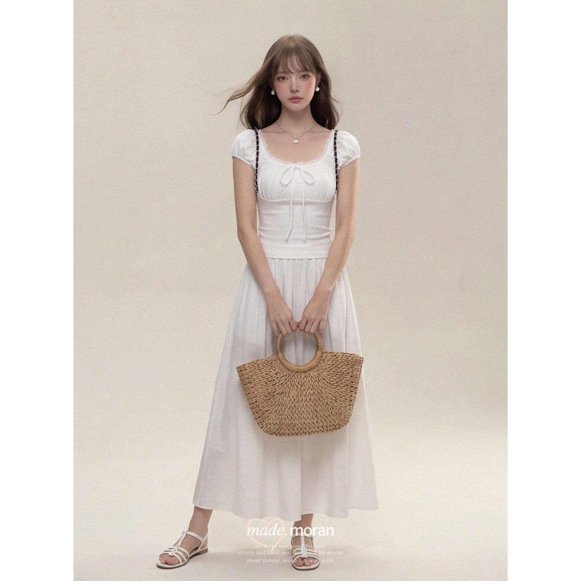 광장 칼라 레이스 반팔 맨위 여성 여름 새로운 순수한 욕망 바람 디자인 센스 펌프 로프 몸매 가꾸기 슬림해 보이는 화이트 티셔츠 이미지 2