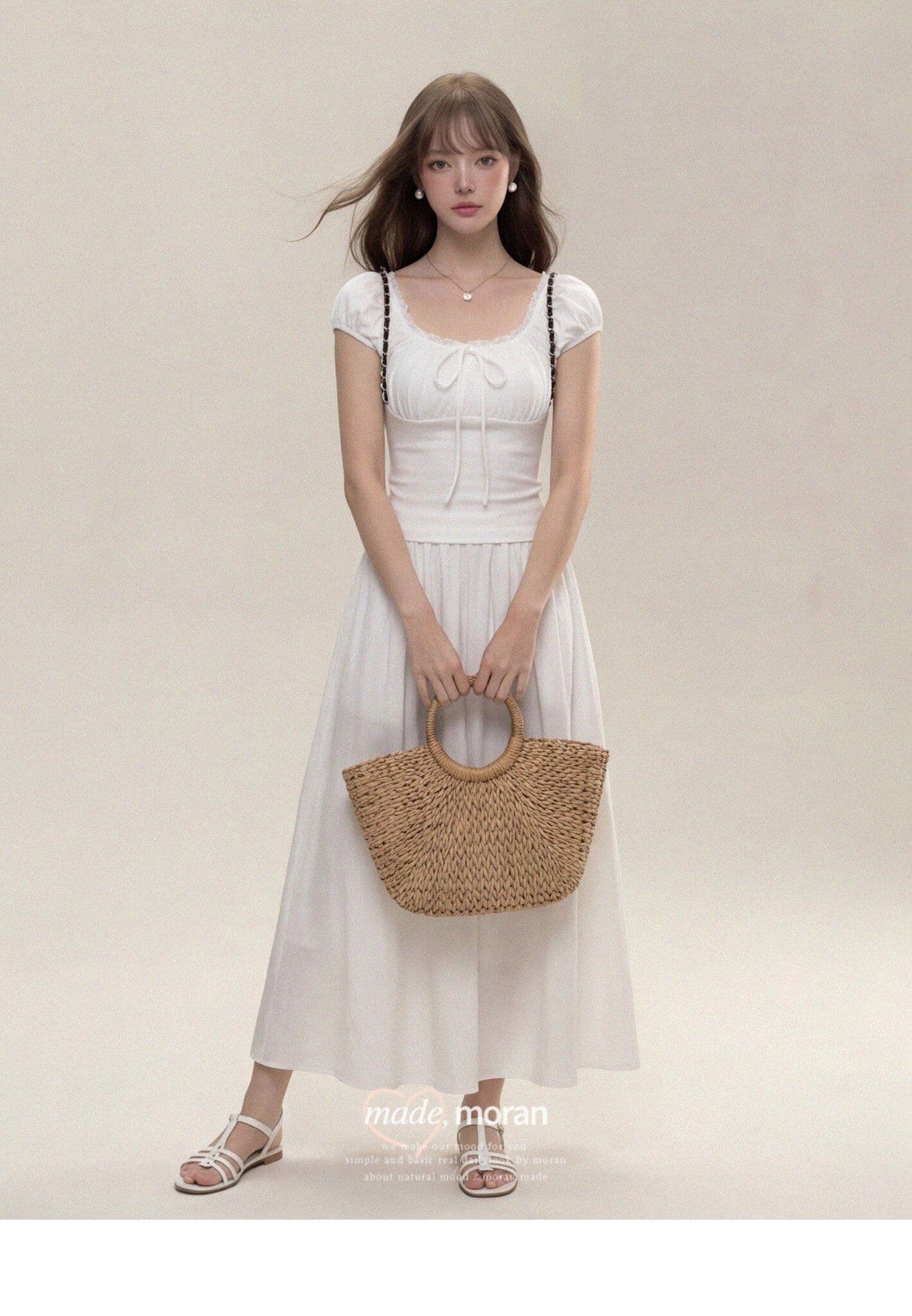 광장 칼라 레이스 반팔 맨위 여성 여름 새로운 순수한 욕망 바람 디자인 센스 펌프 로프 몸매 가꾸기 슬림해 보이는 화이트 티셔츠 상세 이미지 2