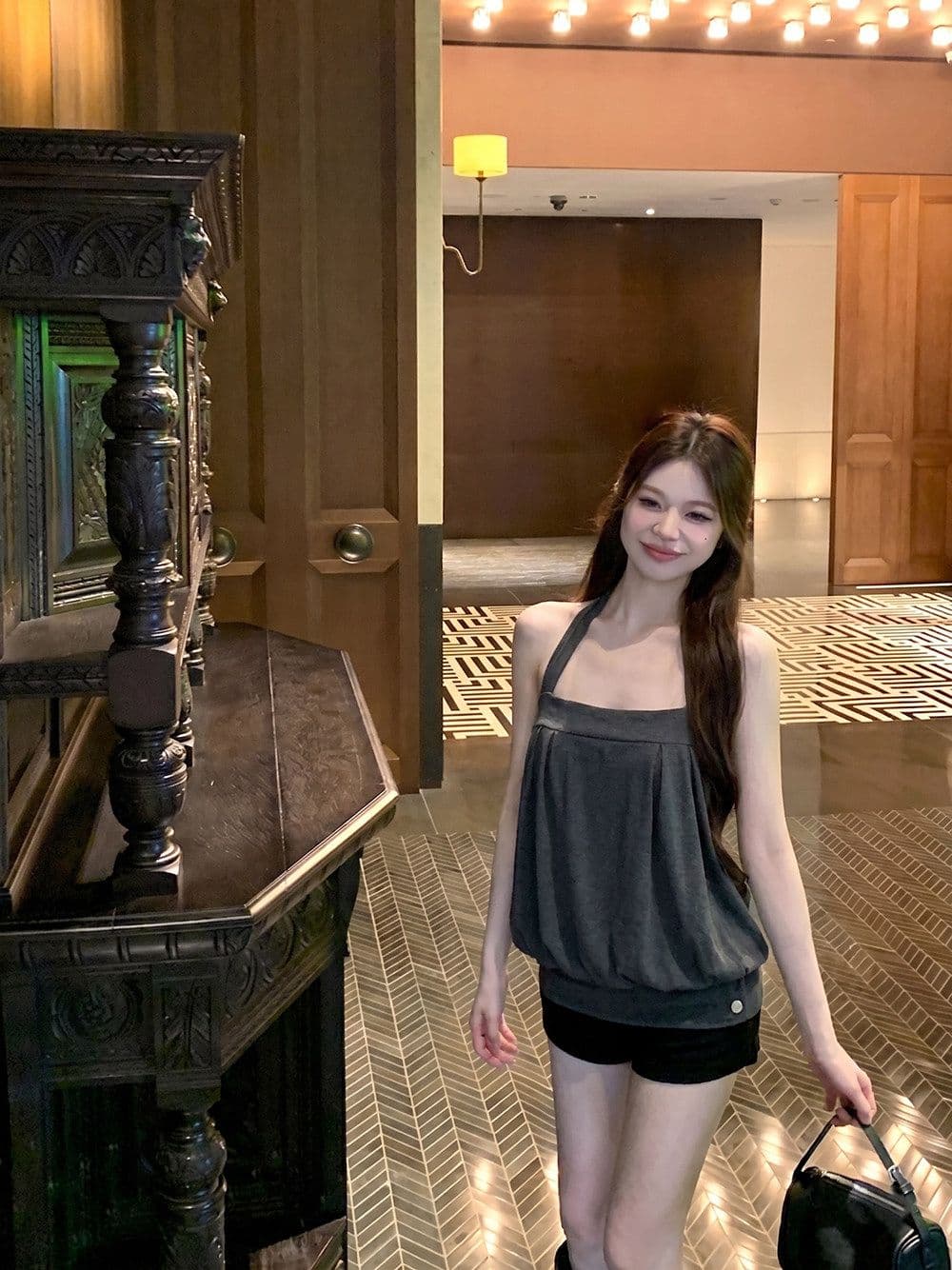 순수한 욕망 바람 어두운 회색 행침 목 튜브탑 캐미솔 여름 외출용 루즈핏 슬림해 보이는 민소매 꽃밭 짧은 맨위 상세 이미지 7