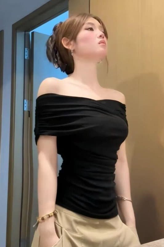 원본 것 한국 스타일 디자인 센스 오프숄더 보트넥 맨위 여성 여름 펌프 Pleat 슬림해 보이는 반팔 작은 셔츠 몸매 가꾸기 티셔츠 이미지 7