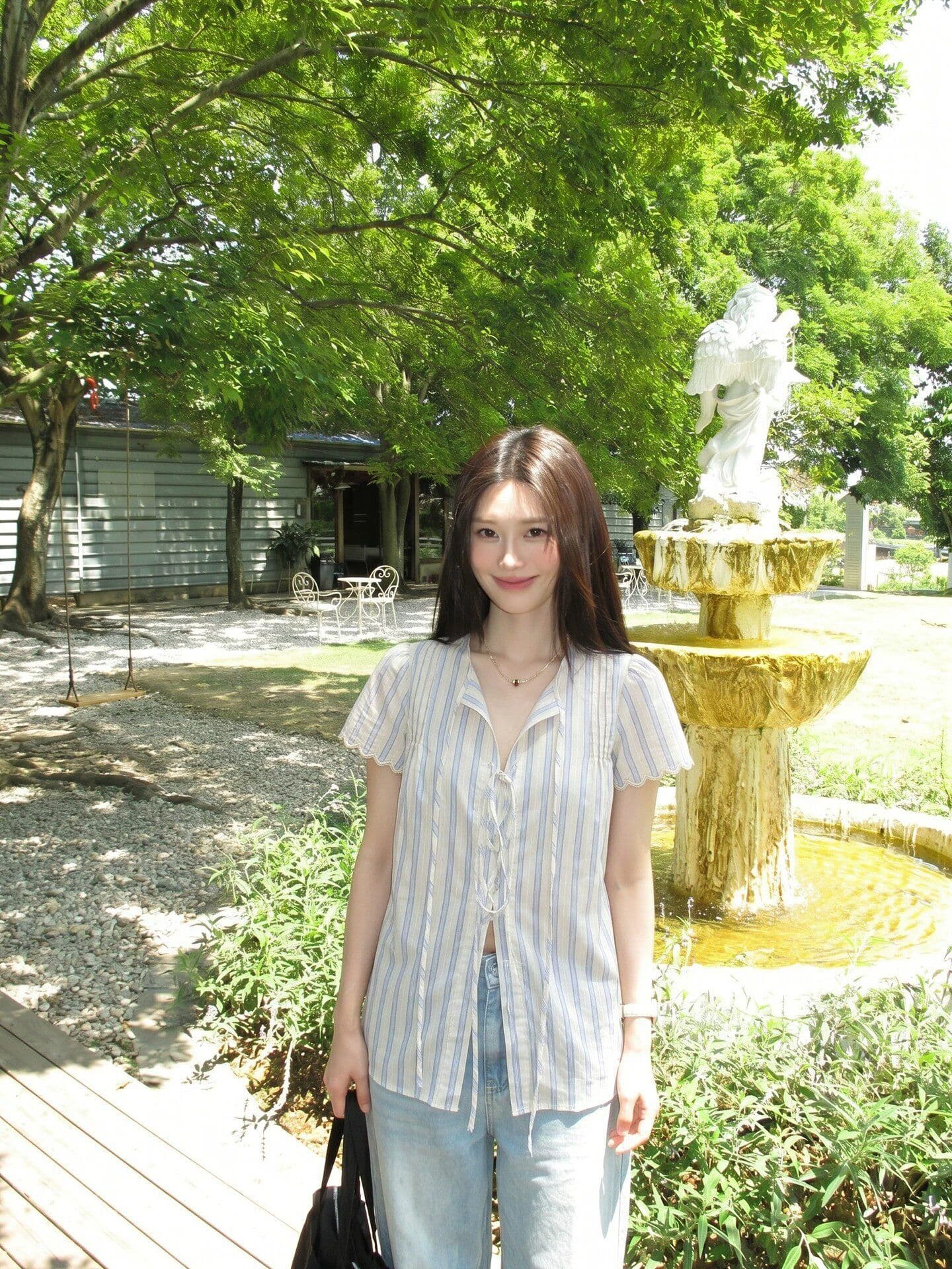 원본 컬러 짜임 기사 한 부서 스트라이프 반팔 여성 셔츠 여름 레이스 소매 레이스업 셔츠 루즈핏 맨위 상세 이미지 3