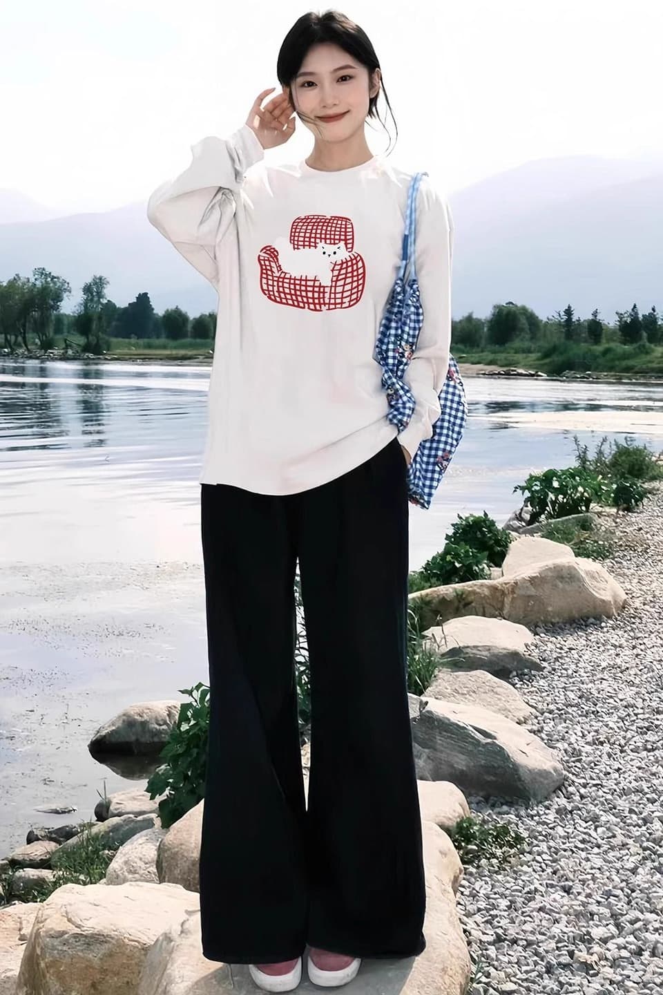 가을 순면 긴팔 티셔츠 여성 2026 한국 스타일 새로운 디자인 센스 프린트 다용도 기본 셔츠 맨위 이미지 6