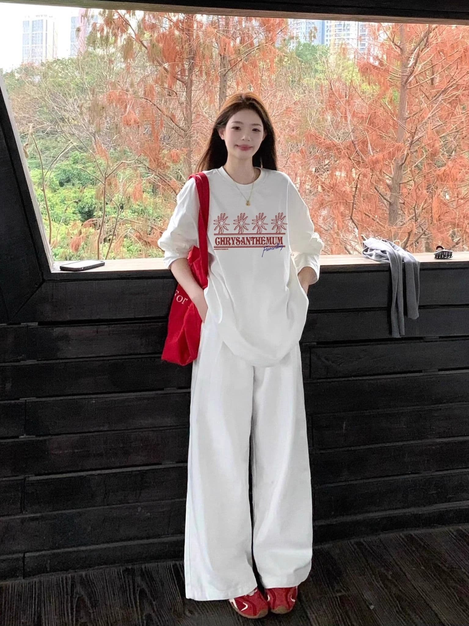 가을 순면 긴팔 티셔츠 여성 2026 한국 스타일 새로운 디자인 센스 프린트 다용도 기본 셔츠 맨위 상세 이미지 3