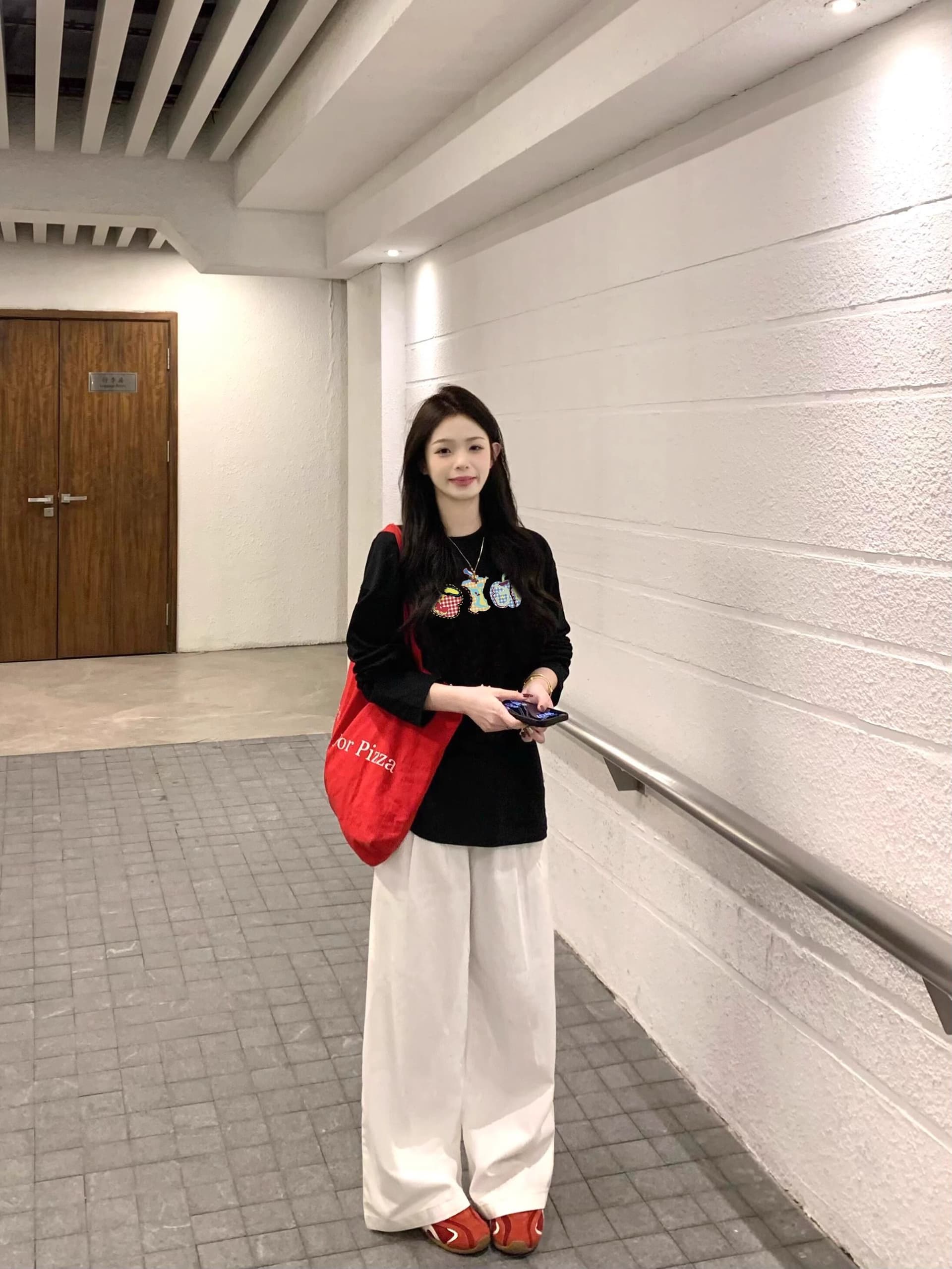 가을 순면 긴팔 티셔츠 여성 2026 한국 스타일 새로운 디자인 센스 프린트 다용도 기본 셔츠 맨위 이미지 3