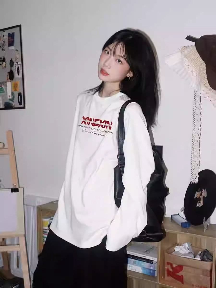 가을 순면 긴팔 티셔츠 여성 2026 한국 스타일 새로운 디자인 센스 프린트 다용도 기본 셔츠 맨위 이미지 4