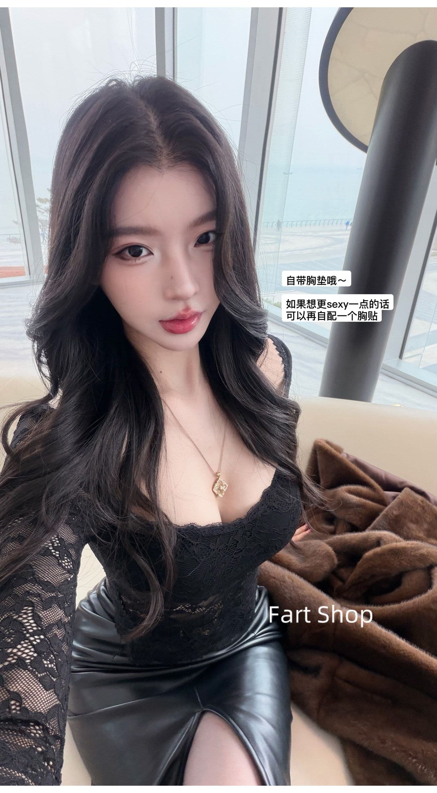 벨트 가슴 패드 다크 낭만주의 깊은 v 오프숄더 검정색 레이스 티셔츠 여성 허리 수축 홀로우 아웃 벨트 가슴 패드 인사이드 가져 가라. 상세 이미지 2