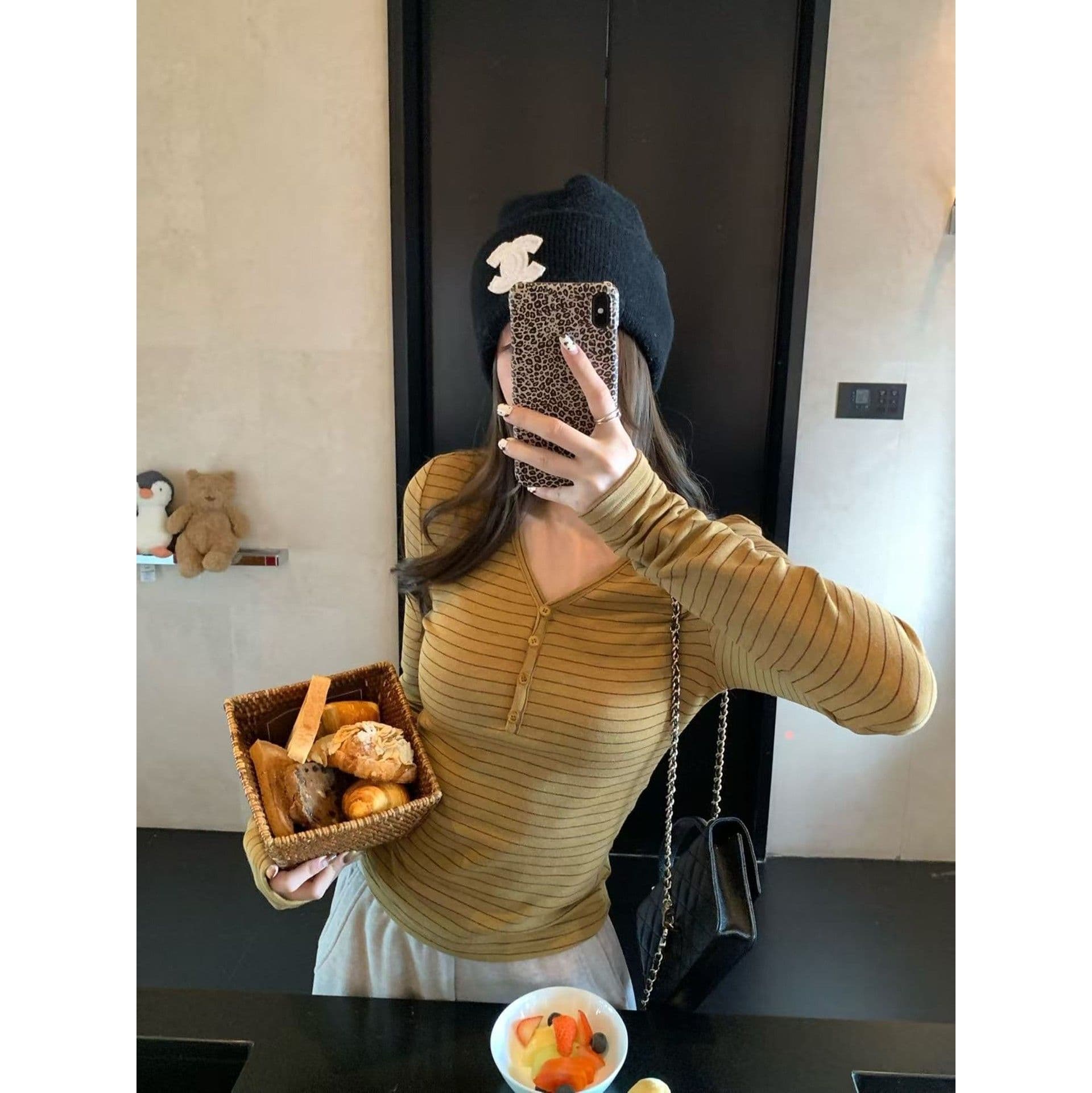 tr 양모 im ~까지 구름 플러시 센스 긍정적 인 어깨 V넥 니트 기본 셔츠 여성 슬림해 보이는 연삭 털 인사이드 잡아라. 의류 상세 이미지 4