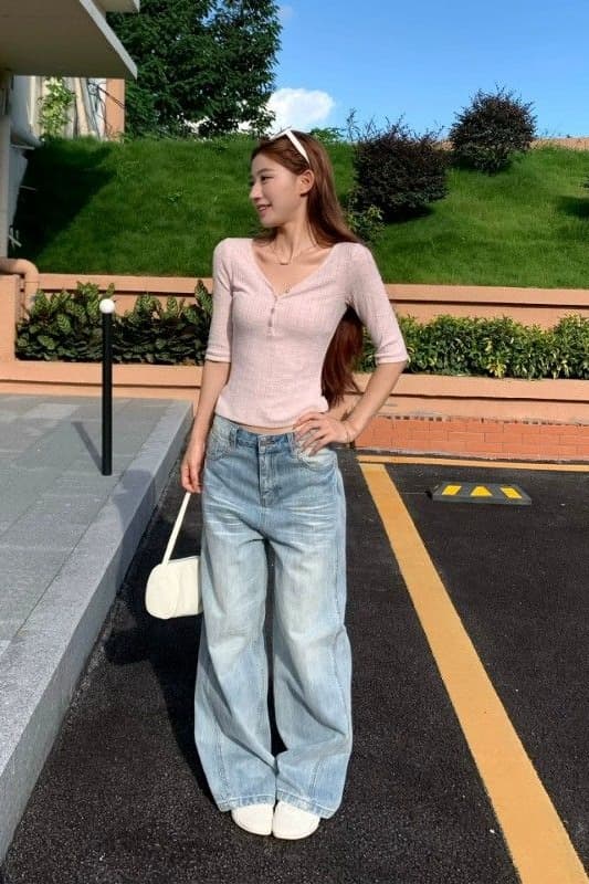밀라노 대나무 마디 핑크색 V넥 중간 소매 티셔츠 여성 이른 가을 새로운 디자인 센스 몸매 가꾸기 쇼트 스타일 반팔 작은 맨위 이미지 6