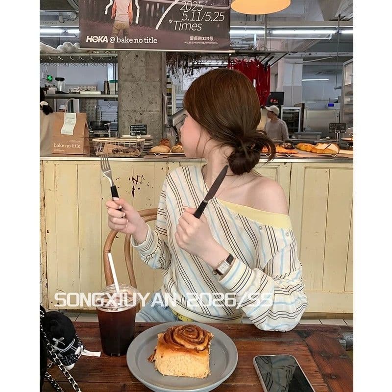 송 보여주기 妍 seniors 여름 소녀 스트라이프 비스듬한 어깨 긴팔 티셔츠 허리 수축 페이크 레이어드 오프숄더 쇼트 스타일 맨위 이미지 3