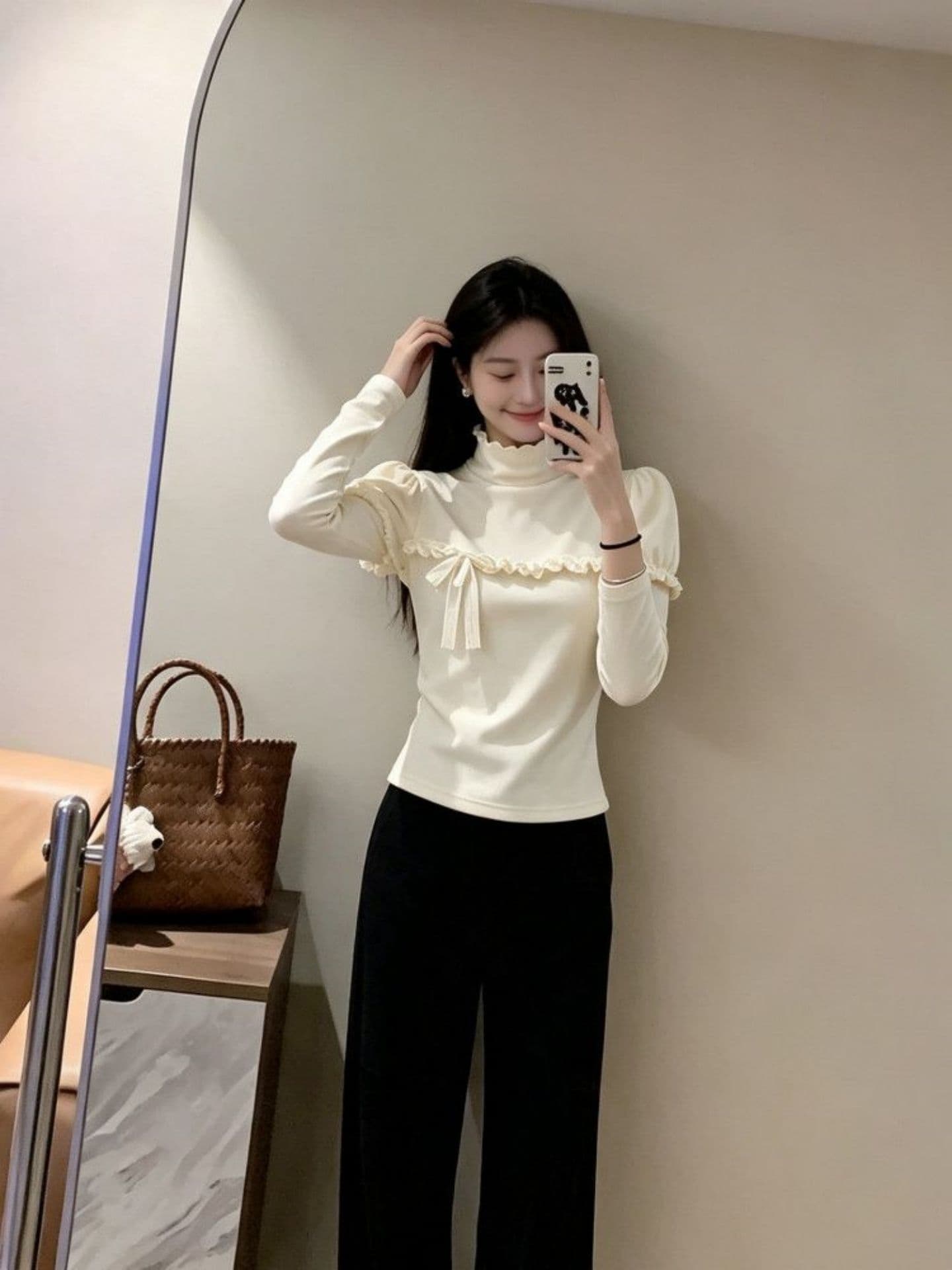 리브 De 플러시 270 그램 2026 가을 한국 스타일 핫걸 레트로 반하이넥 프릴 나비 매듭 긴팔 티셔츠 여성 이미지 3