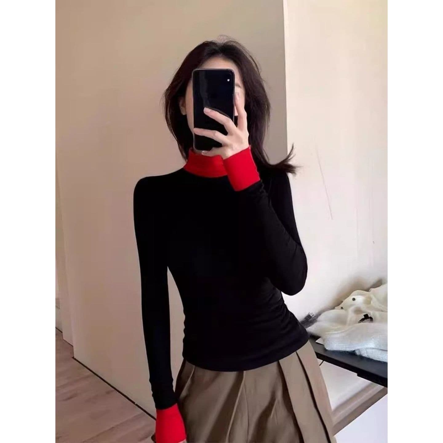 경관 그림 와 사고 방식 모달 260 그램 2026 가을 한국 스타일 반하이넥 핫걸 페이크 레이어드 긴팔 티셔츠 여성 상세 이미지 2