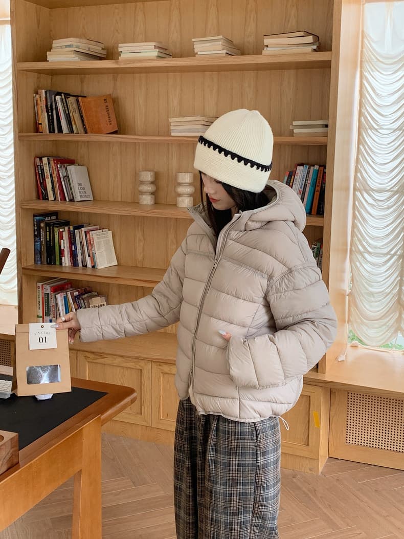 한국 스타일 루즈핏 2026 새로운 다운 재킷 여성 갈비 살 버블 푸 내부 및 외부 같은 재료 거북이 쇼트 스타일 후드 코튼 자켓 상세 이미지 53