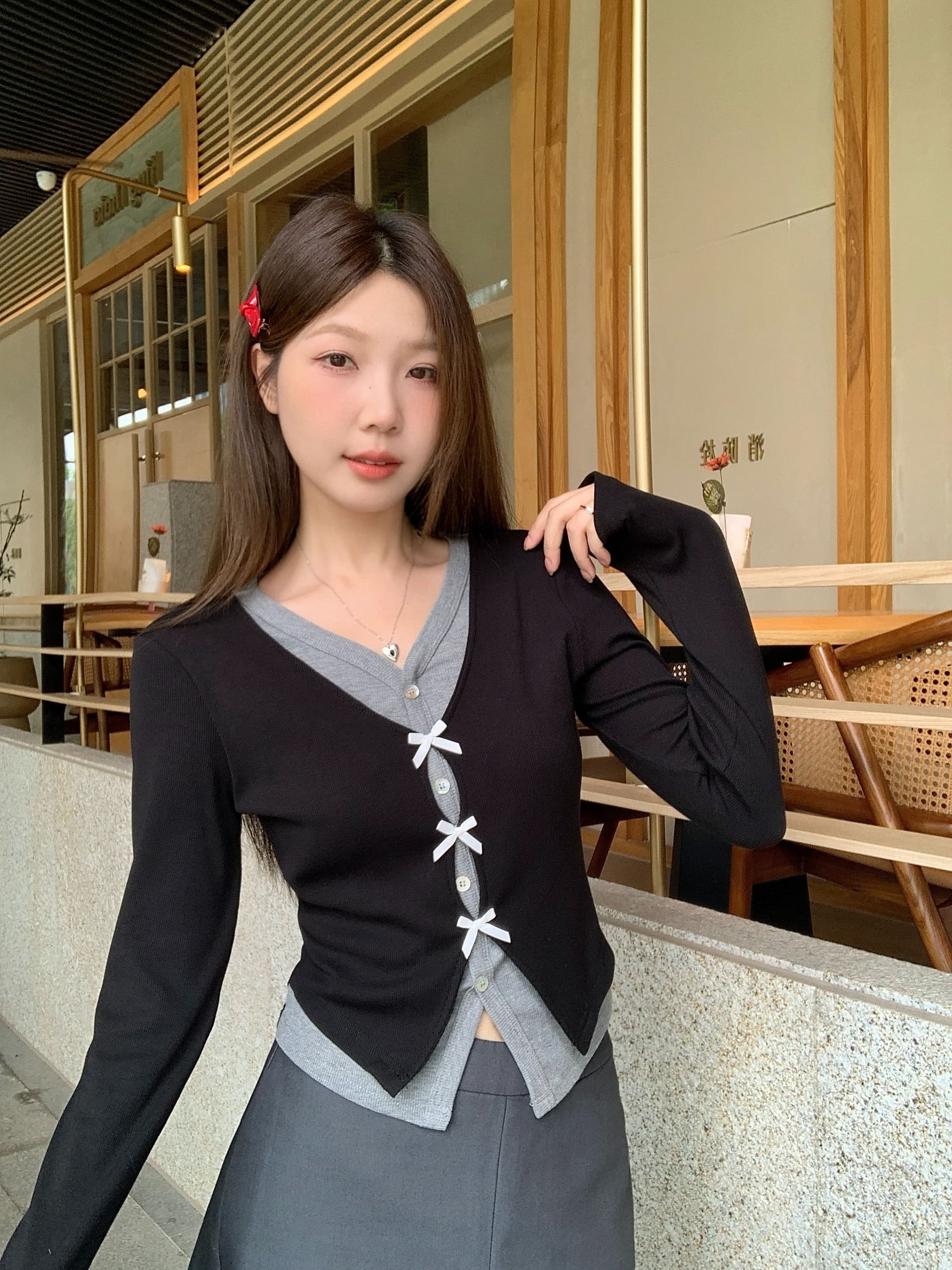 원본 것 한국 스타일 페이크 레이어드 나비 매듭 긴팔 니트 스웨터 슬림해 보이는 하이웨이스트 플리츠 반신 스커트 여성 가을 상세 이미지 4