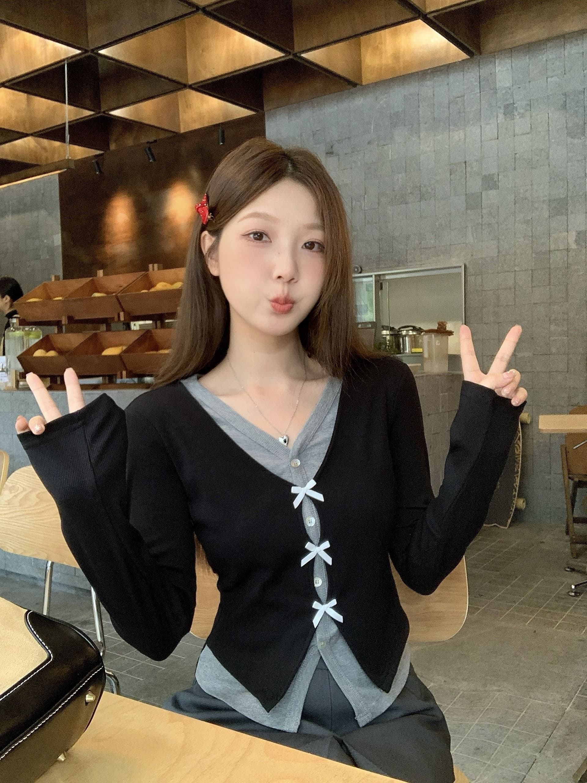 원본 것 한국 스타일 페이크 레이어드 나비 매듭 긴팔 니트 스웨터 슬림해 보이는 하이웨이스트 플리츠 반신 스커트 여성 가을 상세 이미지 6
