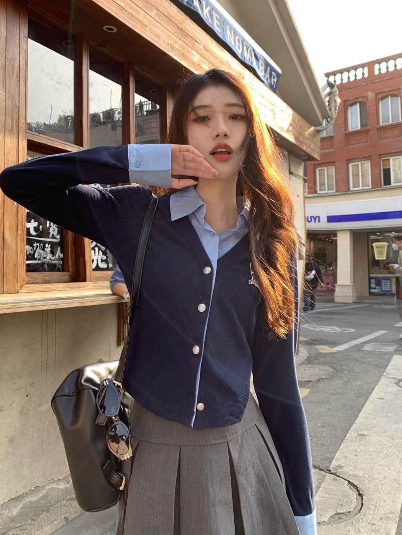 원본 원단 POLO 칼라 자수 긴팔 여성 가을 디자인 센스 셔츠 패치워크 쇼트 스타일 페이크 레이어드 맨위 상세 이미지 7