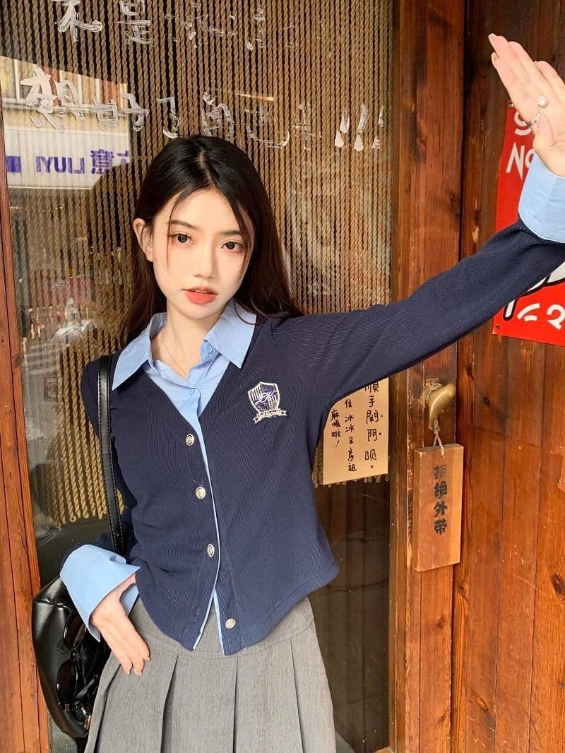 원본 원단 POLO 칼라 자수 긴팔 여성 가을 디자인 센스 셔츠 패치워크 쇼트 스타일 페이크 레이어드 맨위 상세 이미지 9