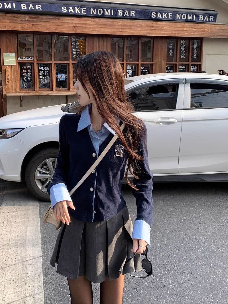 원본 원단 POLO 칼라 자수 긴팔 여성 가을 디자인 센스 셔츠 패치워크 쇼트 스타일 페이크 레이어드 맨위 상세 이미지 14
