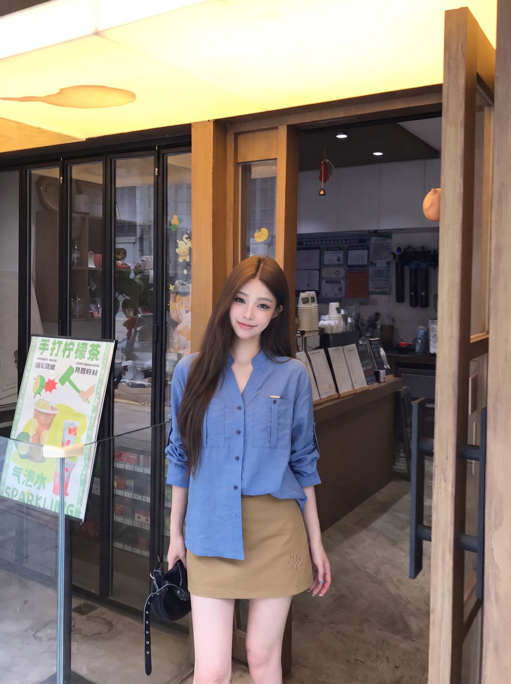 원본 원단 디자인 센스 파란색 긴팔 여성 셔츠 가을 V넥 여성 셔츠 느슨함 센스 자외선 차단 셔츠 상세 이미지 6