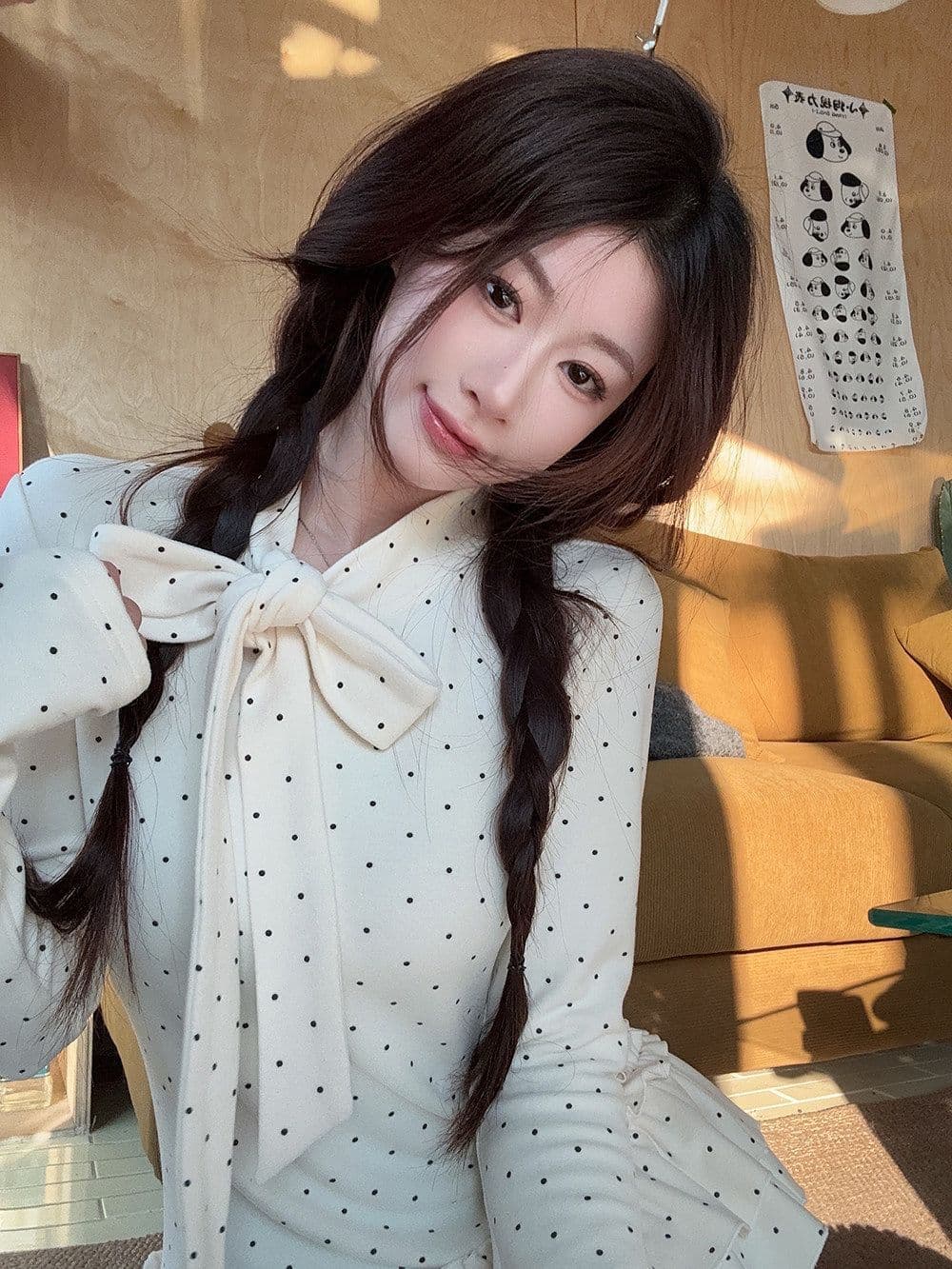 한 부서 핫걸 화이트 도트 무늬 스트랩 긴팔 티셔츠 여성 가을 레이스 치마 스택 착용 기본 셔츠 맨위 상세 이미지 7