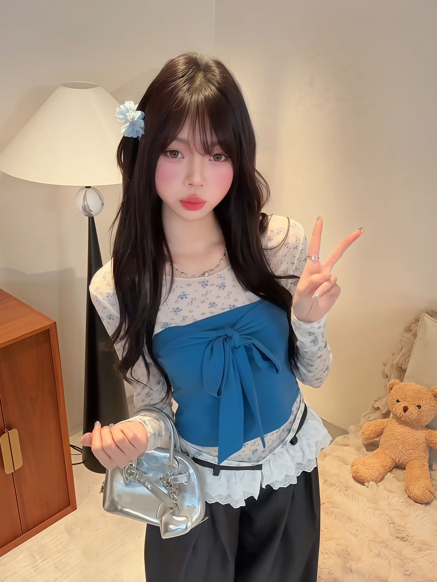 파란색 작은 꽃무늬 핫걸 바람 마이크로 ~을 통해 몸매 가꾸기 긴팔 티셔츠 여성 가을 스트랩 튜브탑 조끼 맨위 투피스 세트