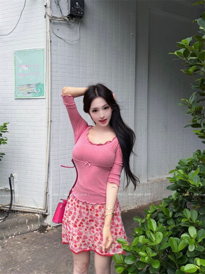 작은 대중 순수한 욕망 이슬 쇄골 낮은 네크라인 디스플레이 가슴 몸매 가꾸기 중간 소매 티셔츠 맨위 프린트 하이웨이스트 타이트 스커트 반신 치마 세트 상세 이미지 1