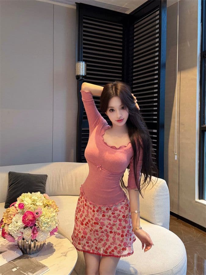 작은 대중 순수한 욕망 이슬 쇄골 낮은 네크라인 디스플레이 가슴 몸매 가꾸기 중간 소매 티셔츠 맨위 프린트 하이웨이스트 타이트 스커트 반신 치마 세트 상세 이미지 7