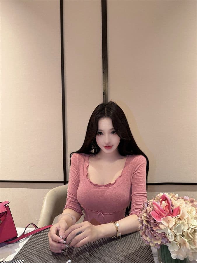 작은 대중 순수한 욕망 이슬 쇄골 낮은 네크라인 디스플레이 가슴 몸매 가꾸기 중간 소매 티셔츠 맨위 프린트 하이웨이스트 타이트 스커트 반신 치마 세트 상세 이미지 13