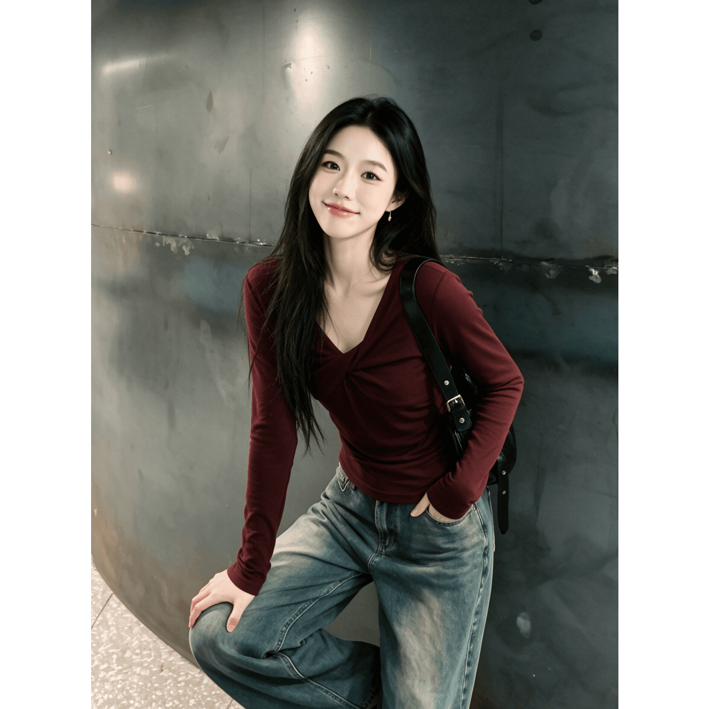 경관 그림 원본 원단 한국 스타일 고급 센스 미니멀리즘 단색 섹시함 핫걸 긴팔 티셔츠 착용 가져 가라. V넥 맨위 여성 상세 이미지 4