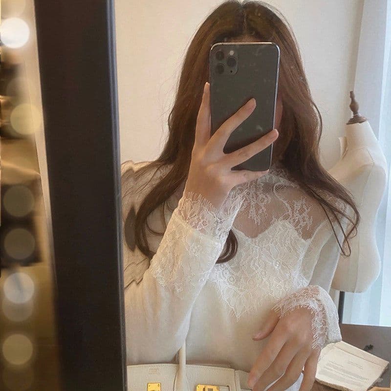 2026 가을 한국 스타일 새로운 핫걸 터틀넥 Chic 긴팔 티셔츠 여성 아름다운 레이스 조각 고급 센스 맨위 이미지 4