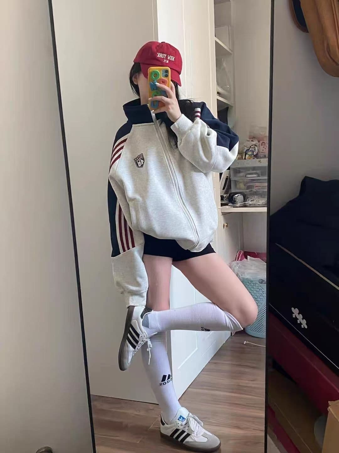 원본 원단 아메리칸 배색 스트라이프 휘장 알파벳 스탠드 칼라 여성 코트 가을 겨울 오픈 가디건 재킷 맨위 이미지 3