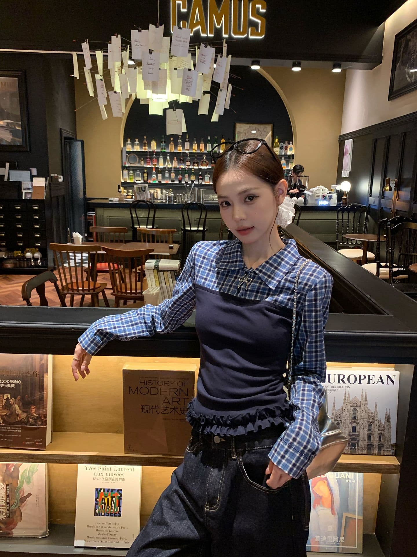 면 100% 체크무늬 레트로 학원 스타일 패치워크 페이크 레이어드 긴팔 티셔츠 여성 디자인 센스 몸매 가꾸기 슬림해 보이는 작은 대중 맨위