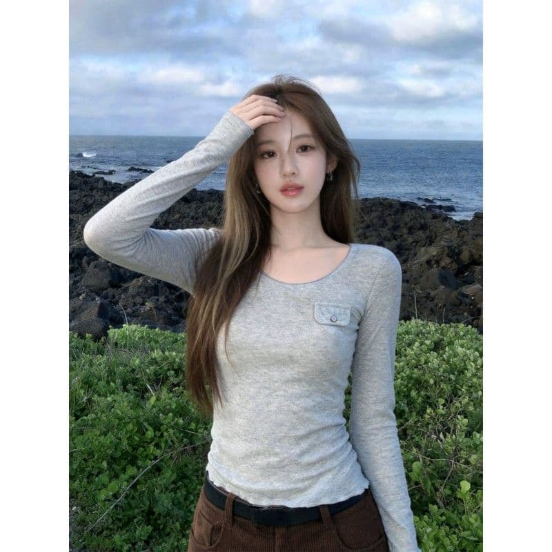 2026 가을 겨울 한국 스타일 새로운 u 칼라 몸매 가꾸기 긴팔 티셔츠 여성 단색 핫걸 다용도 기본 셔츠