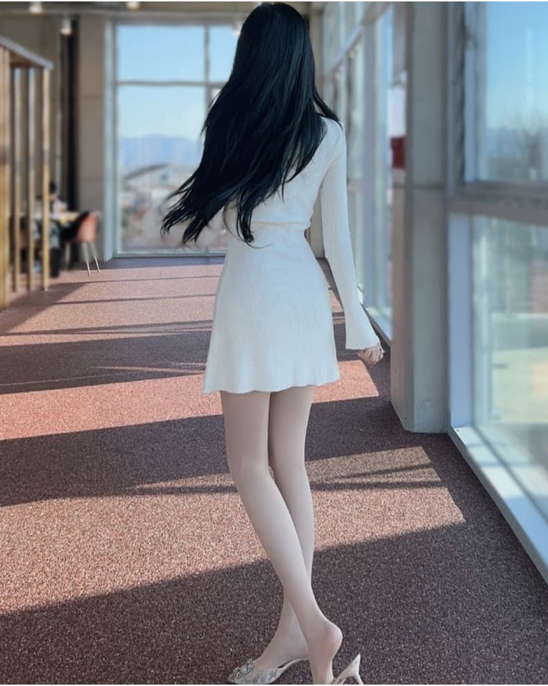 한국 동대문 신제품 부드러운 품격 여성 V넥 연꽃 잎 긴팔 니트 드레스 상세 이미지 19