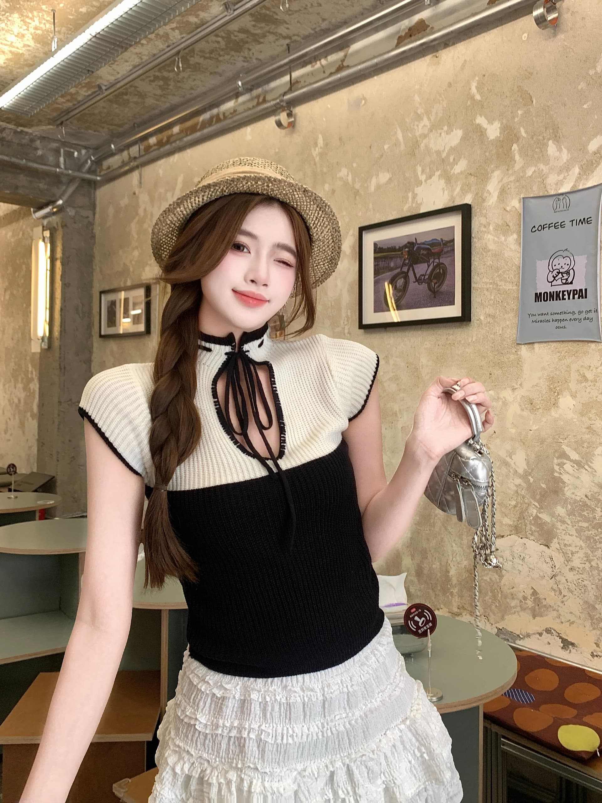 실사 빅 사이즈 지방 mm 반하이넥 레이스업 홀로우 아웃 반팔 니트 스웨터 여성 봄 여름 품격 배색 패치워크 맨위 상세 이미지 5