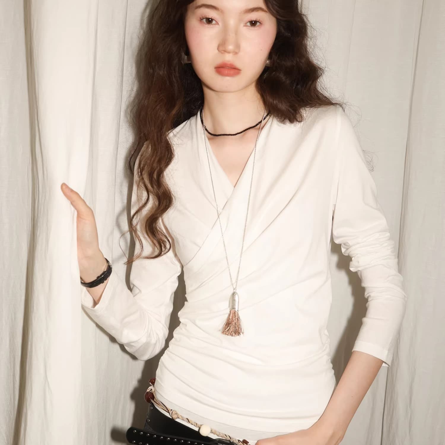 오스트리아 모달 혼방 가벼움 부드럽다 통기성 V넥 힙 Pleat 허리 수축 슬림해 보이는 긴팔 맨위 이미지 2