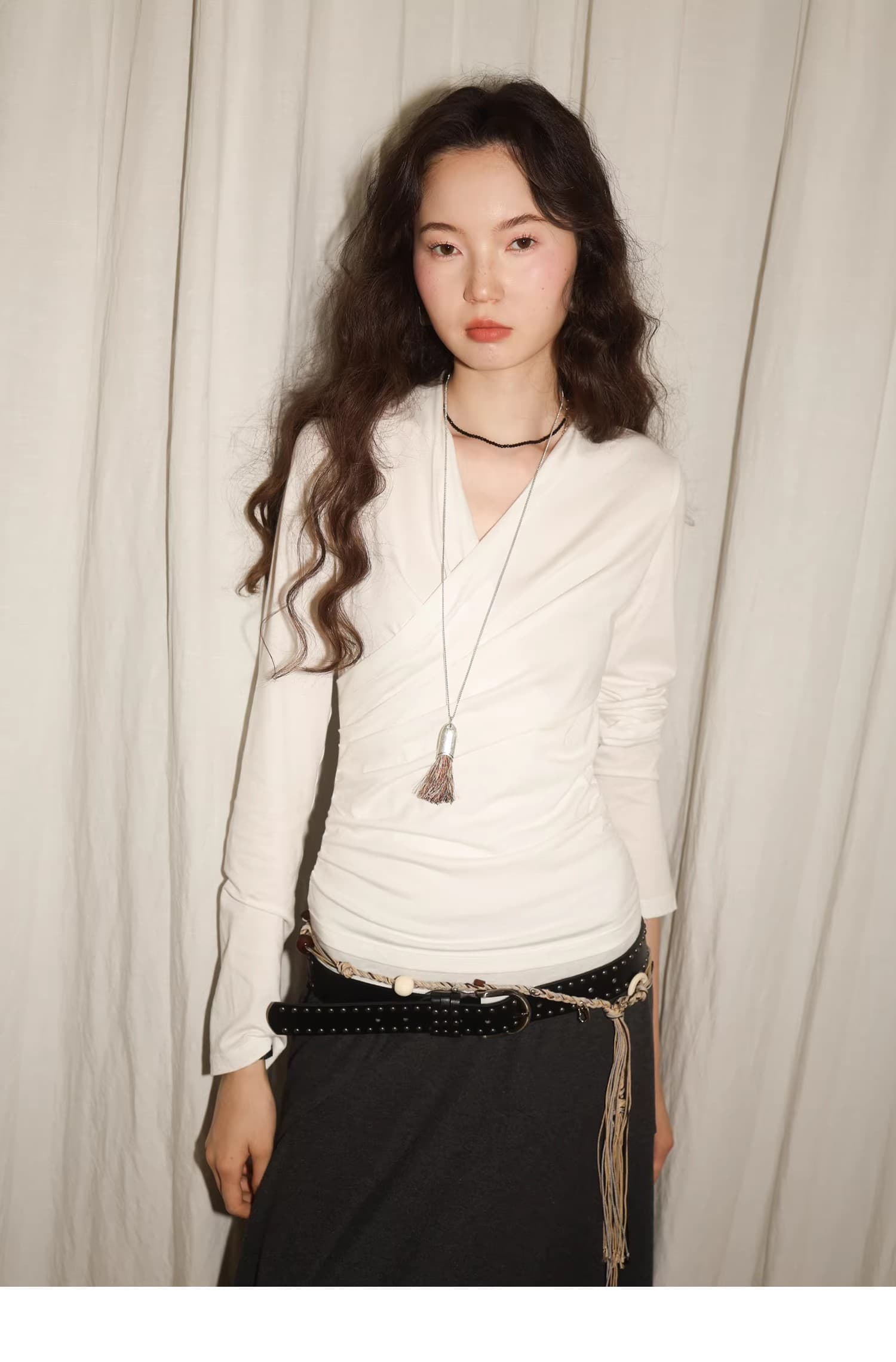 오스트리아 모달 혼방 가벼움 부드럽다 통기성 V넥 힙 Pleat 허리 수축 슬림해 보이는 긴팔 맨위 상세 이미지 3